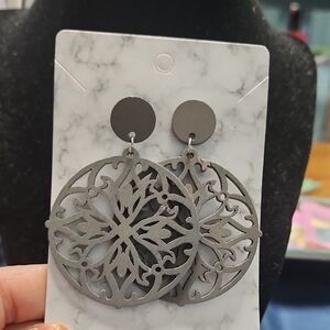 #10 Elegant Gray Filigree Earrings